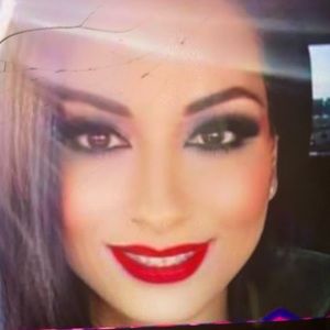 Meet your Posher, Nelda iris